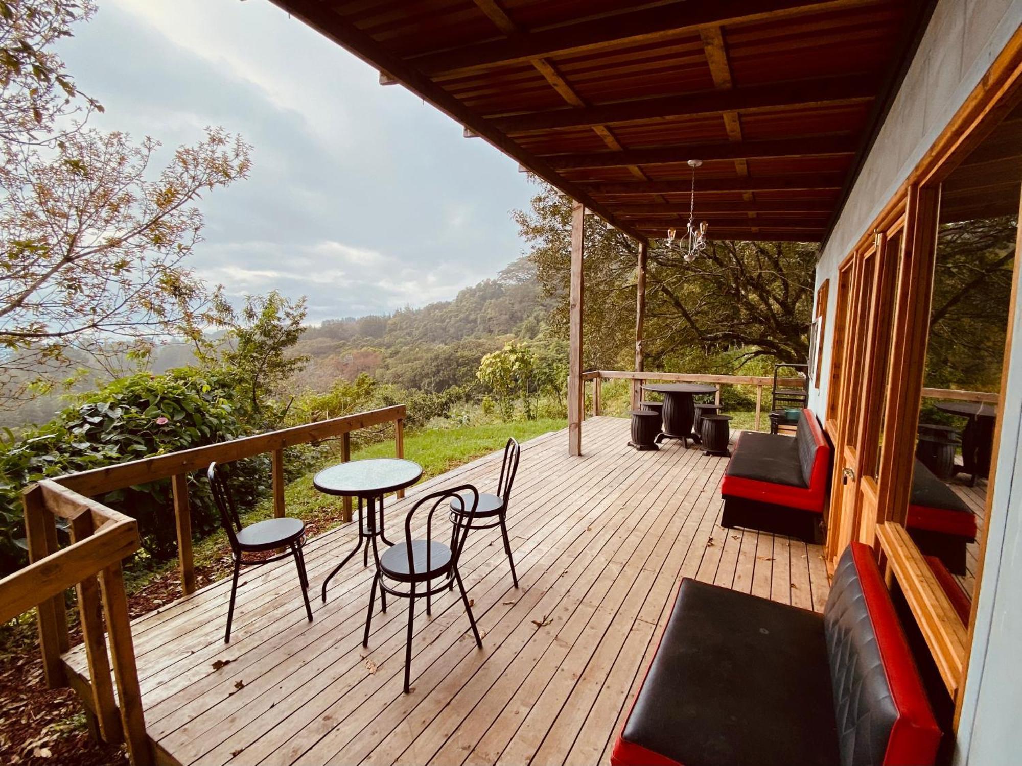 Casa Monte Armadillo Poas Exterior photo